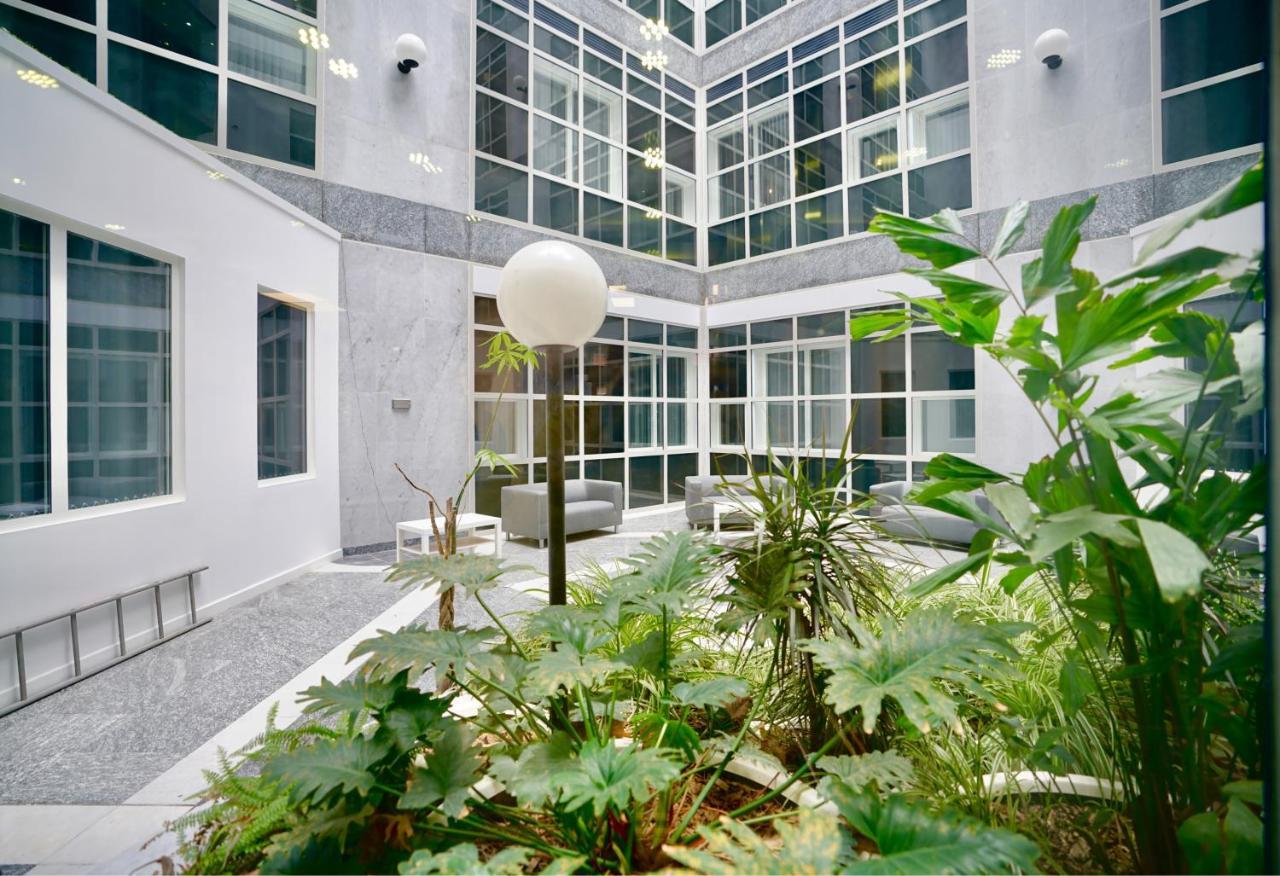 Bayard Plaza Apartment Peterborough Luaran gambar